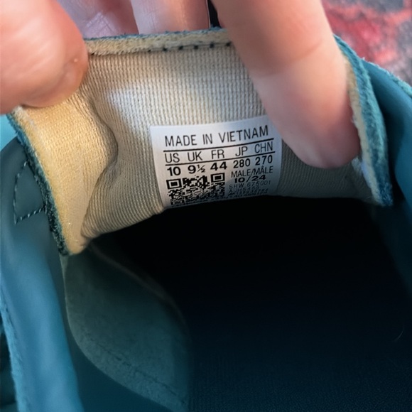 Adidas Bermuda Men’s NWB✨ - Picture 4 of 7